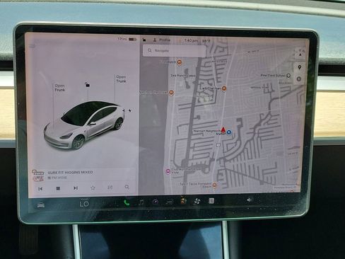 Used 2018 Tesla Model 3 Long Range RWD image 27