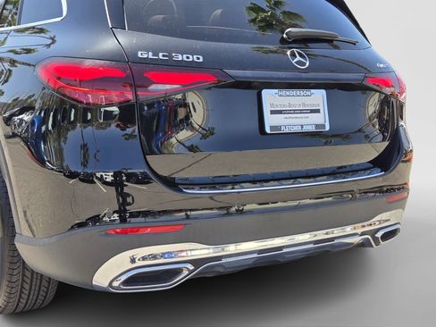 Certified 2023 Mercedes-Benz GLC 300 4MATIC w/ Exclusive Trim Package image 4