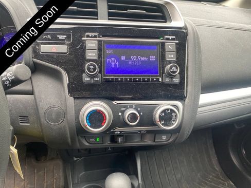 Used 2018 Honda Fit LX image 21