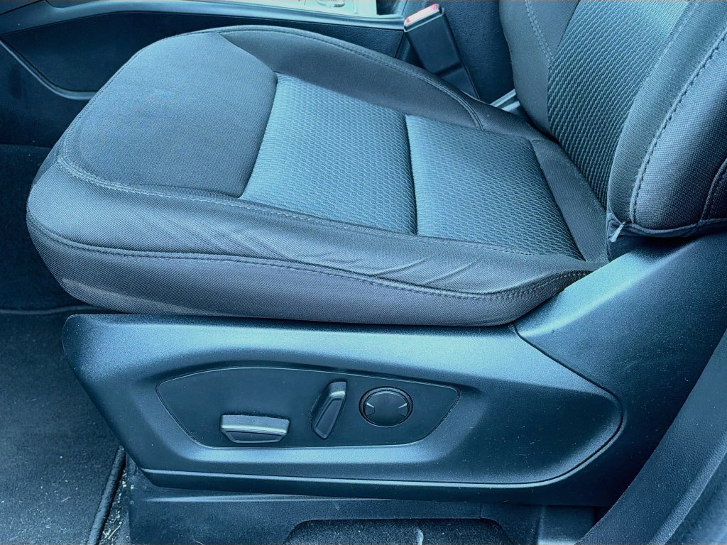 Used 2022 Ford Explorer XLT AWD/4WD image 18