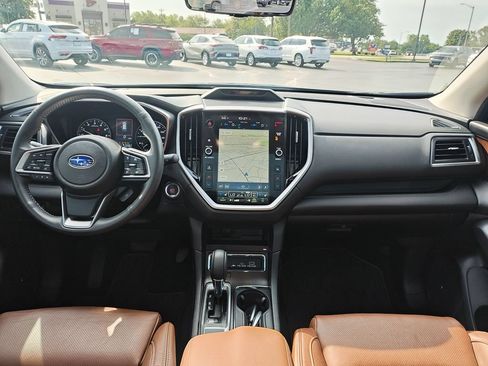 Used 2025 Subaru Ascent Touring AWD/4WD image 15