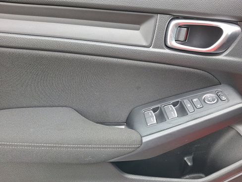 Certified 2025 Honda Civic Sport image 12