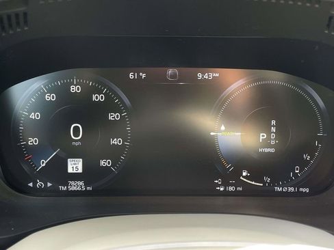 Used 2021 Volvo XC60 T8 Inscription Expression w/ Climate Package image 14