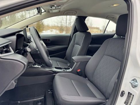 Used 2026 Toyota Corolla LE image 12