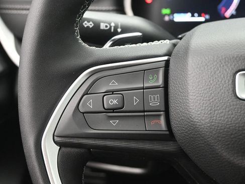 New 2025 Jeep Grand Cherokee L Altitude image 11