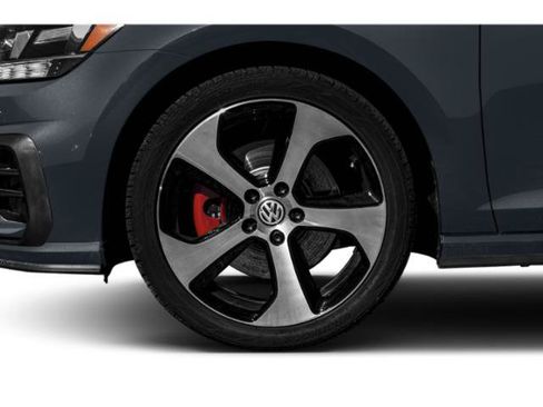 Used 2018 Volkswagen GTI SE FWD image 11