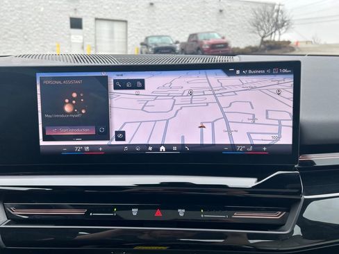 Used 2024 BMW 530i xDrive w/ Premium Package AWD/4WD image 19
