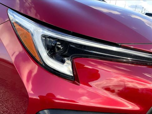 Used 2025 Toyota Corolla SE w/ SE Premium Package image 27