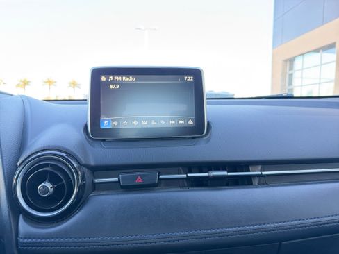 Used 2017 Toyota Yaris iA image 24