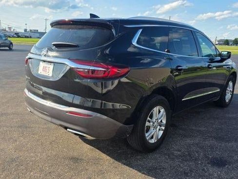 Used 2021 Buick Enclave Essence w/ Sound and Sites Package AWD/4WD image 6