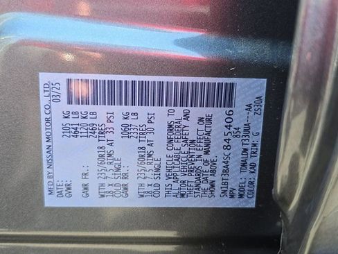 Certified 2025 Nissan Rogue SV FWD image 34
