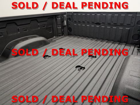 Used 2024 GMC Sierra 2500 AT4X AWD/4WD image 10