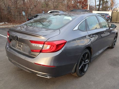 Used 2018 Honda Accord Sport image 4