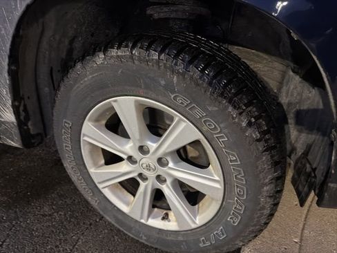 Used 2011 Toyota Highlander 4WD image 11