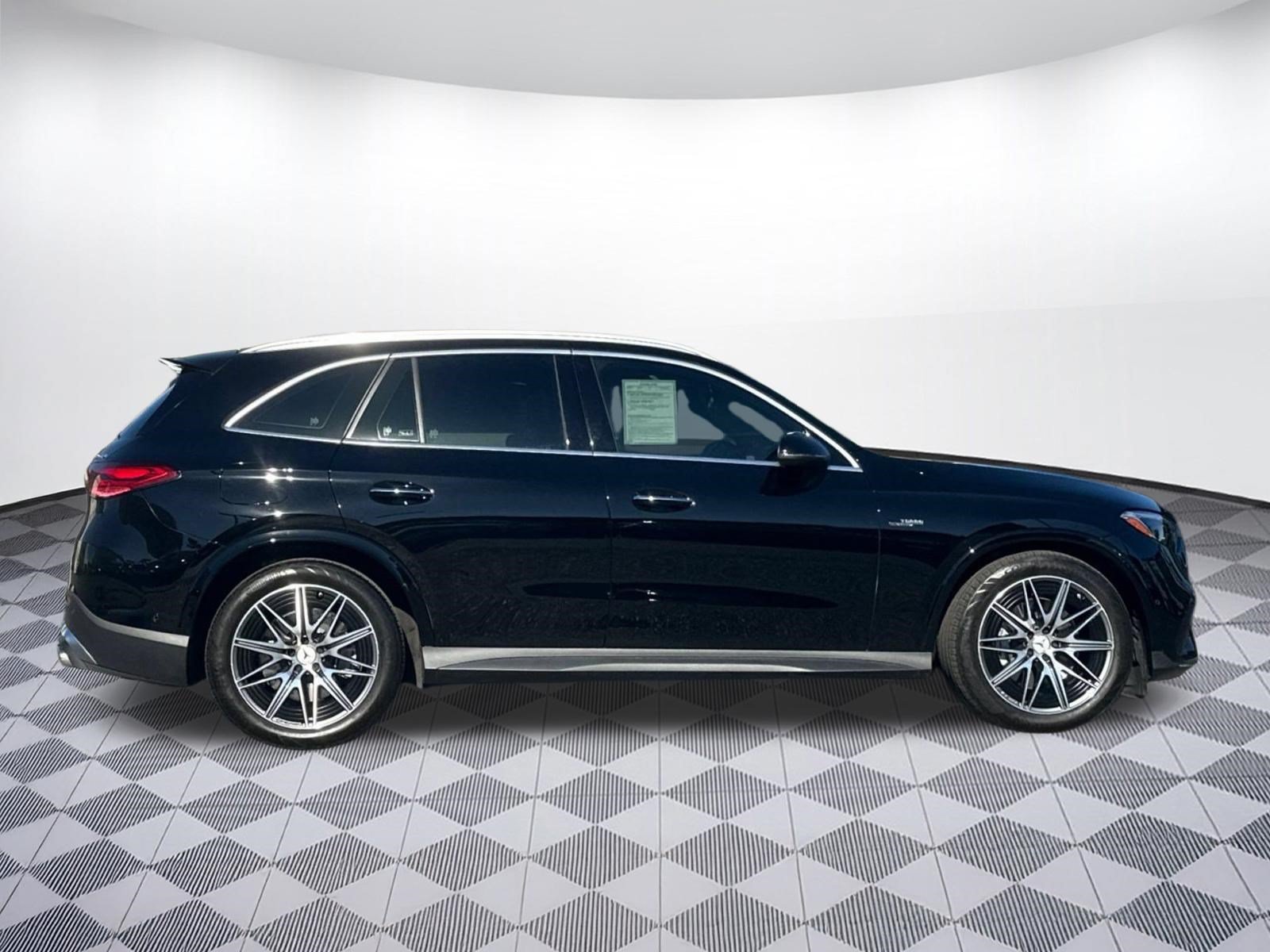Used 2024 Mercedes-Benz GLC 43 AMG 4MATIC image 8