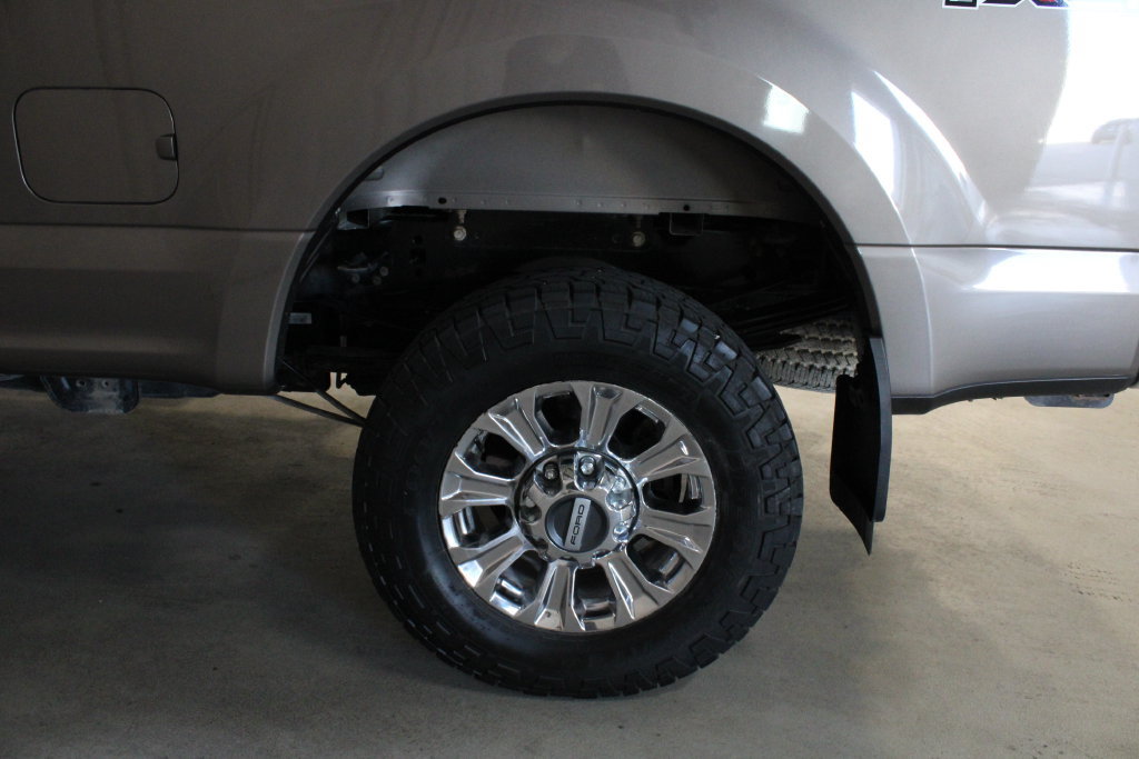 Used 2019 Ford F350 XLT w/ XLT Premium Package AWD/4WD image 27