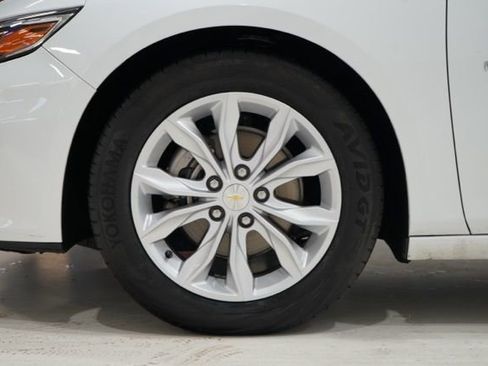 Used 2022 Chevrolet Malibu LT image 11