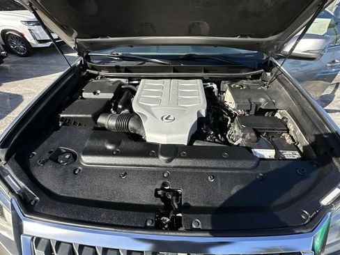 Used 2020 Lexus GX 460 Premium w/ Premium Package image 34