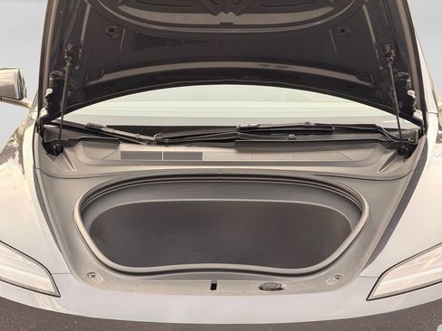 Used 2025 Tesla Model 3 Long Range RWD image 33