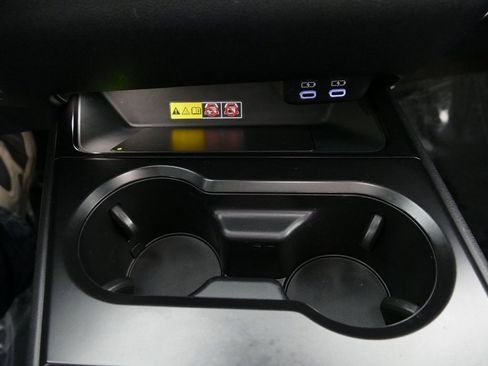 Used 2023 Lexus UX 250h AWD w/ Premium Package image 18