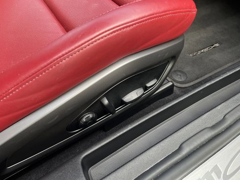 Certified 2022 Porsche 911 Carrera image 18