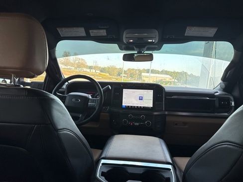 Used 2024 Ford F450 Lariat w/ FX4 Off-Road Package image 13