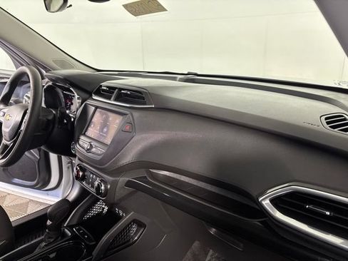 Used 2023 Chevrolet TrailBlazer LT FWD image 30