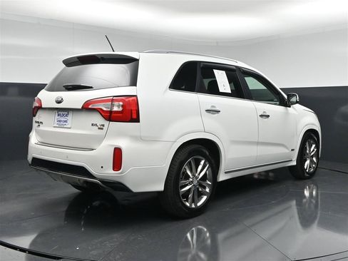 Used 2014 Kia Sorento SX w/ 3rd Row Package AWD/4WD image 6