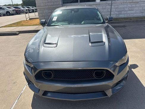 Used 2022 Ford Mustang GT Premium w/ Equipment Group 401A RWD image 3