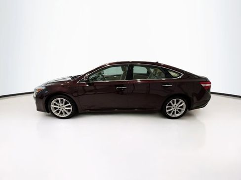Used 2013 Toyota Avalon Limited image 4
