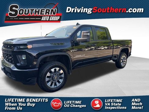 Used 2023 Chevrolet Silverado 2500 Custom w/ Custom Value Package image 1