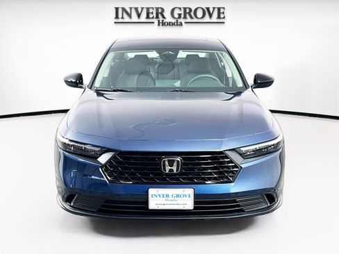 Certified 2025 Honda Accord SE image 2
