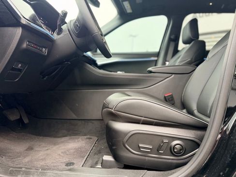 Used 2025 Jeep Wagoneer S Limited image 10