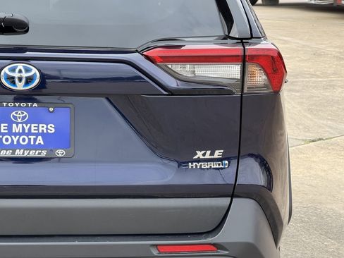 Used 2024 Toyota RAV4 XLE w/ Convenience Package AWD/4WD image 9