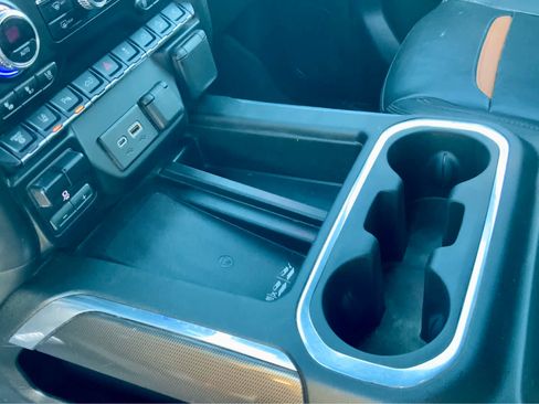 Used 2022 GMC Sierra 3500 AT4 w/ AT4 Premium Plus Package image 48