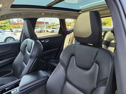 Certified 2023 Volvo XC60 B5 Plus w/ Climate Package AWD/4WD image 16