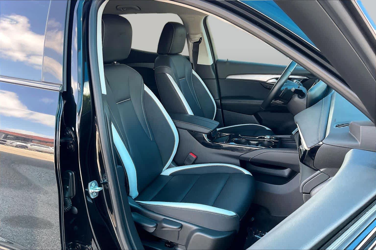Used 2025 Buick Envision Sport Touring AWD/4WD image 8