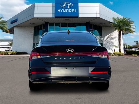 New 2026 Hyundai Elantra SEL Sport Premium FWD image 7