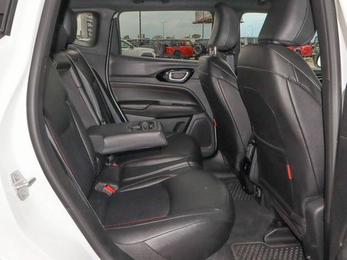 Used 2026 Jeep Compass Trailhawk AWD/4WD image 21