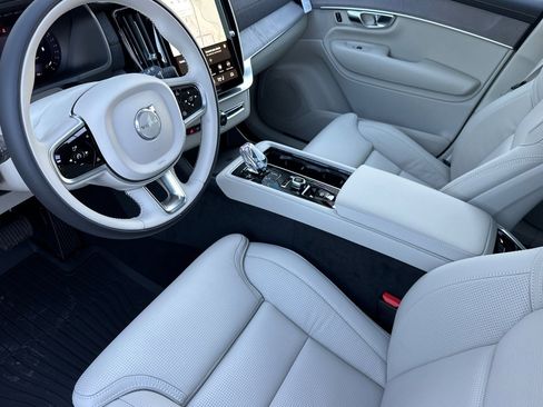 New 2026 Volvo XC90 B6 Ultra w/ Protection Package image 9