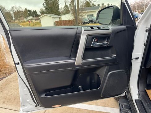 Used 2024 Toyota 4Runner SR5 Premium image 15