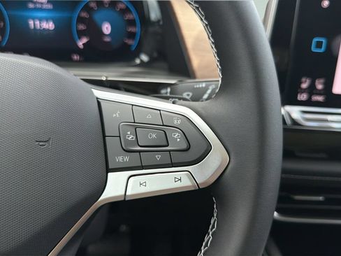 New 2026 Volkswagen Atlas SE FWD image 23