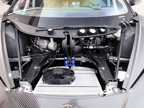 Used 2023 Lamborghini Huracan EVO RWD image 24