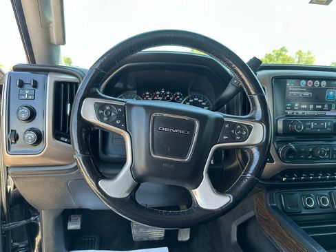 Used 2018 GMC Sierra 3500 Denali image 38