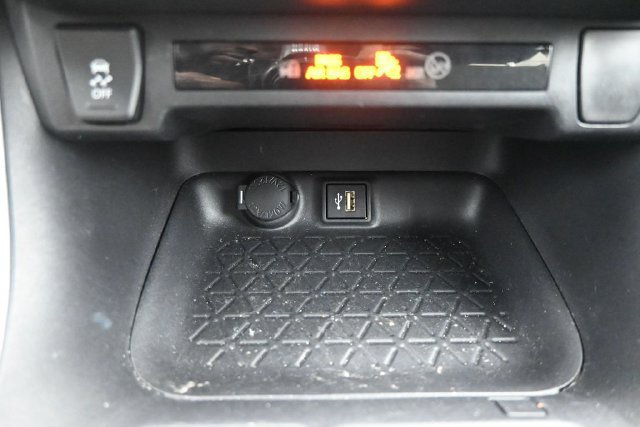 Used 2024 Toyota RAV4 LE AWD/4WD image 18