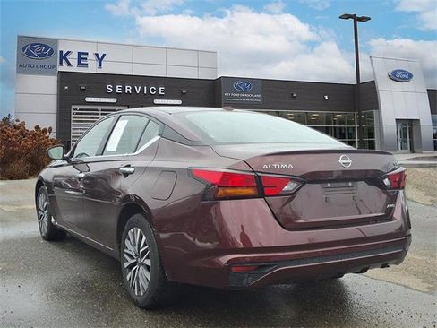 Used 2024 Nissan Altima 2.5 SV image 7