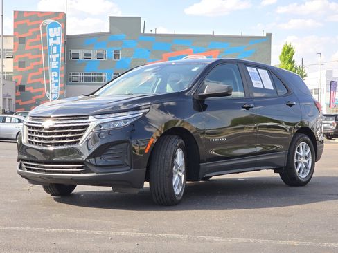 Used 2023 Chevrolet Equinox LS w/ LS Convenience Package FWD image 14