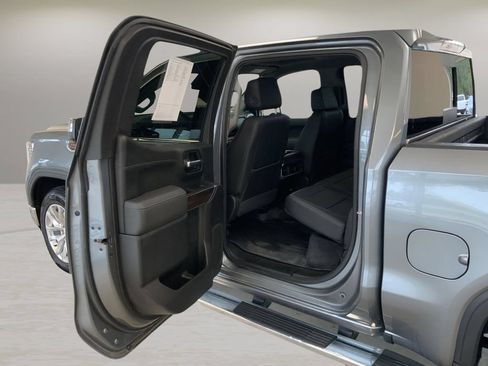 Used 2022 GMC Sierra 1500 SLT w/ SLT Premium Plus Package AWD/4WD image 21