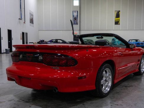 Used 2001 Pontiac Firebird Trans Am RWD image 6