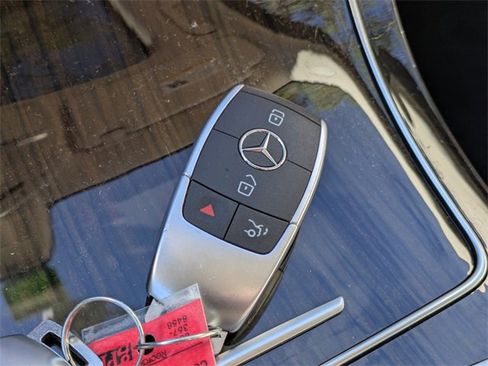 Used 2019 Mercedes-Benz C 300 Sedan image 29